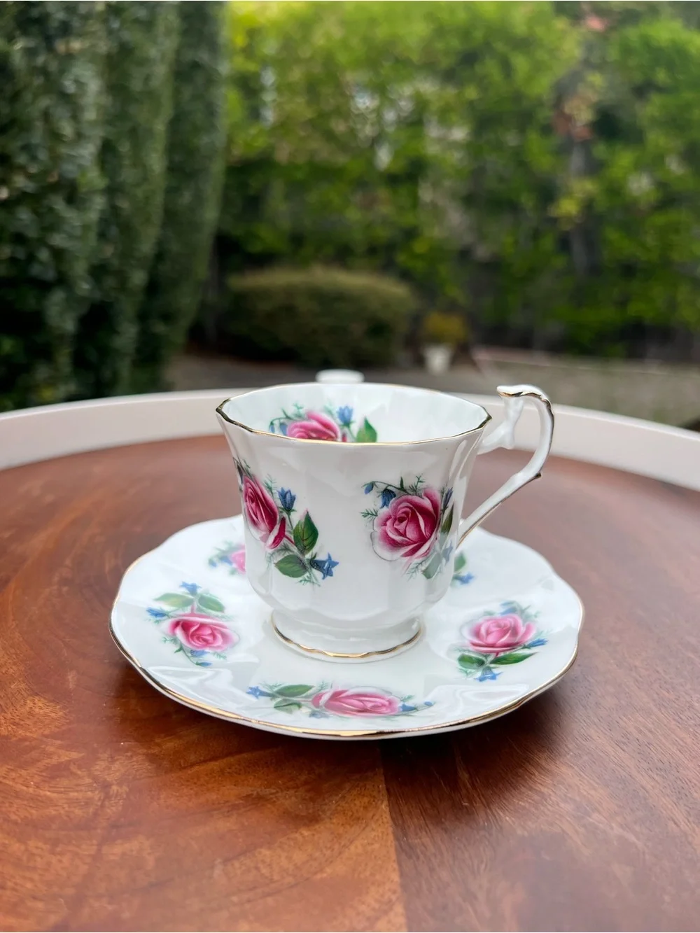 N/A elegant porcelain